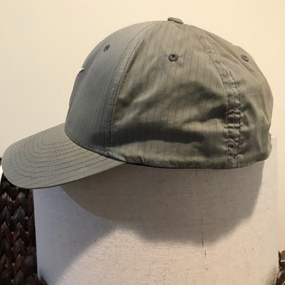 🧢HURLEY FLEXFIT Baseball Cap - Picture 2 of 6